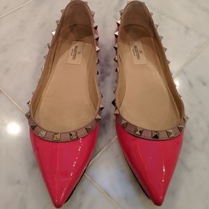 Authentic Valentino Rockstud flats in hot pink